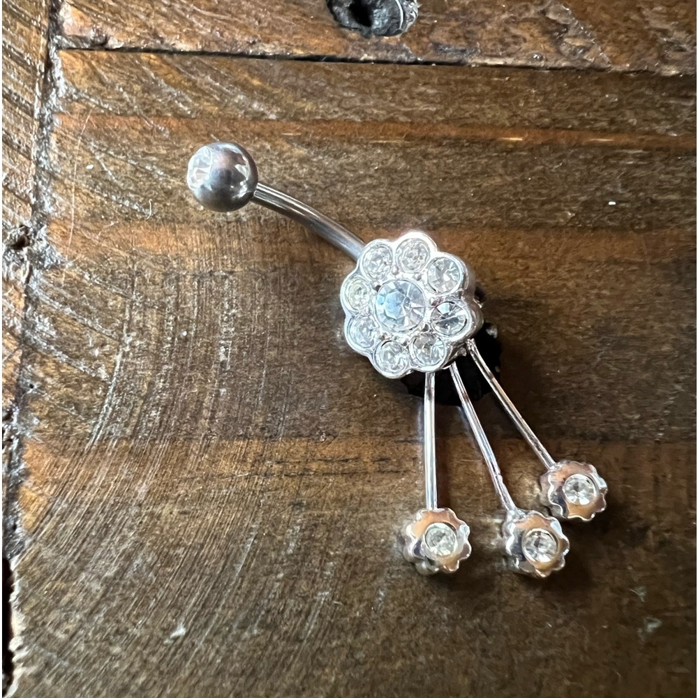 Dangle belly ring